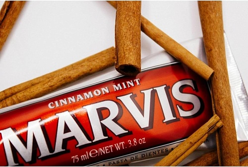 Зубная паста Мята и Корица красная - Marvis Cinnamon Mint Toothpaste